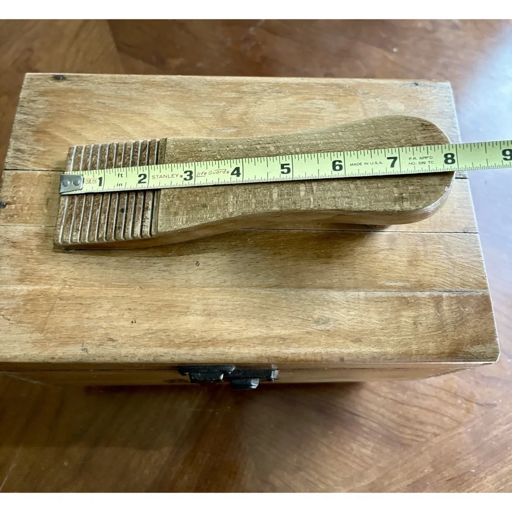 Cavalier Guardsman Vintage Wooden Shoebox Deluxe Shoes Shine Case Dovetail